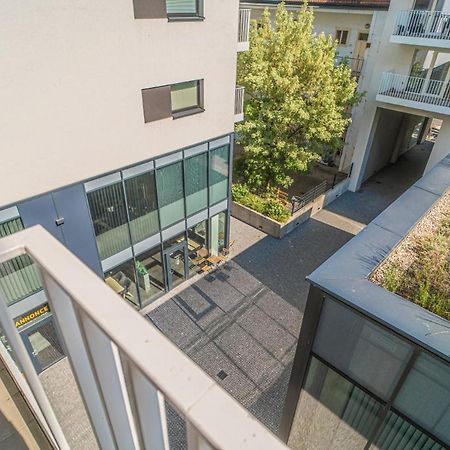Apartment Karel With Garage Parking Praga Zewnętrze zdjęcie