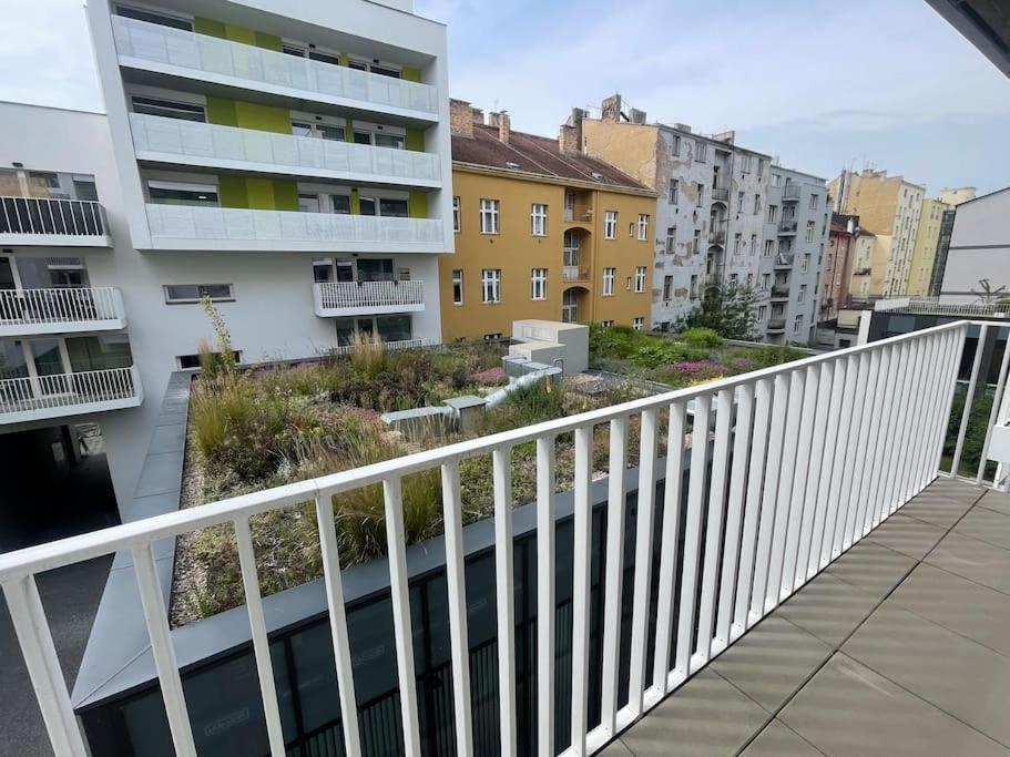 Apartment Karel With Garage Parking Praga Zewnętrze zdjęcie