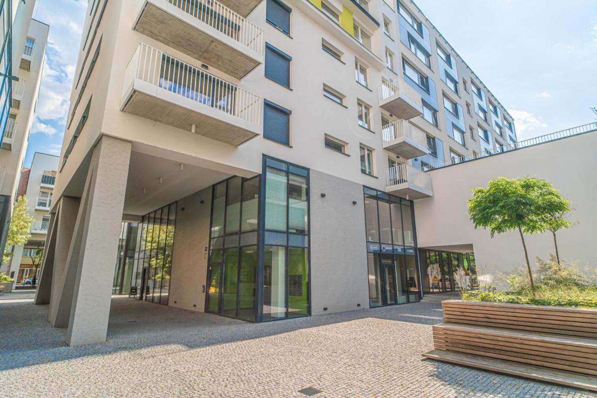 Apartment Karel With Garage Parking Praga Zewnętrze zdjęcie